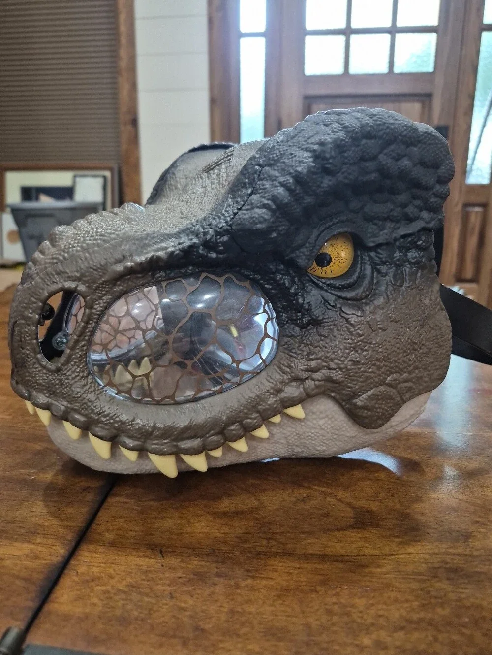 Jurassic World Chomp 'N Roar T Rex Halloween Mask Toy Motion & Sound